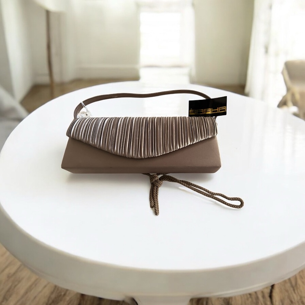 Sasha Women's Tan Clutch Bag, new